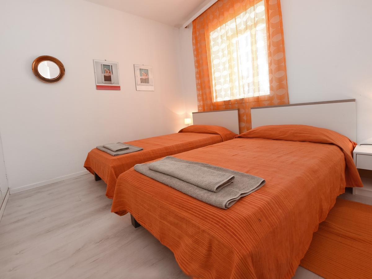 Apartment Andrea Old Town Poreč Exteriör bild